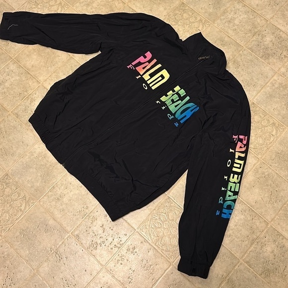 Nylon Wind Breaker - Picture 5 of 13